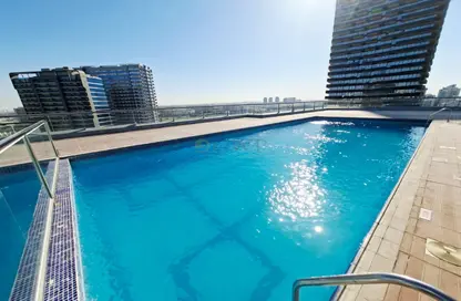 شقة - 2 غرف نوم - 2 حمامات للايجار في برج الواحة - مدينة دبي الرياضية - دبي