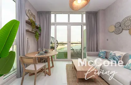 Apartment - 1 Bathroom for rent in Palm Views East - Palm Views - Palm Jumeirah - Dubai
