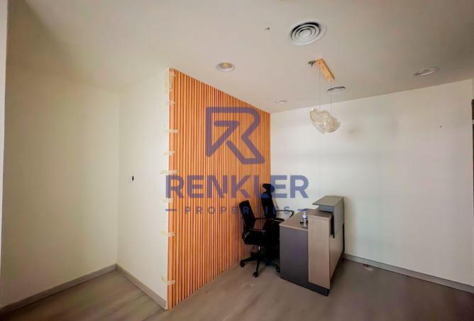 98256062 - Property Image 3