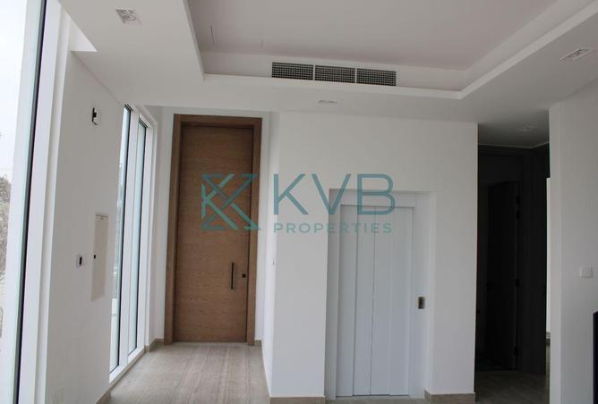 63653917 - صورة العقار 3