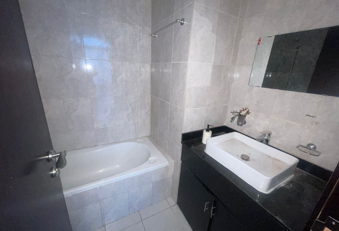 Lowest Rent| Spacious Unit| Ready to Move — image 7
