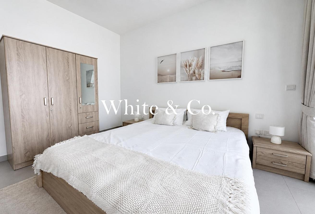 Furnished| Downtown Skyline View| Balcony photo 8