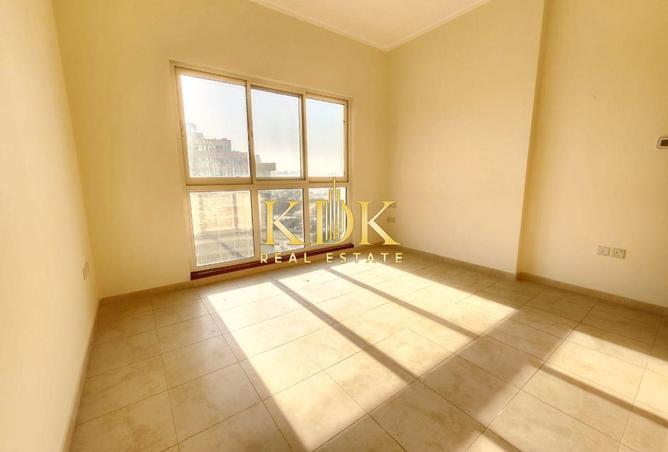 Elegant 1 BR | Stunning Canal View | Furnished photo 3
