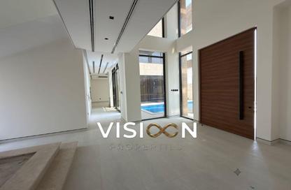 Villa - 5 Bedrooms - 7 Bathrooms for rent in Al Aweer 1 - Al Aweer - Dubai