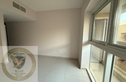 Apartment - 1 Bedroom - 2 Bathrooms for rent in Qasimia 10 building - Al Mahatta - Al Qasimia - Sharjah Apartment - 1 Bedroom - 2 Bathrooms for rent in Qasimia 10 building - Al Mahatta - Al Qasimia - Sharjah