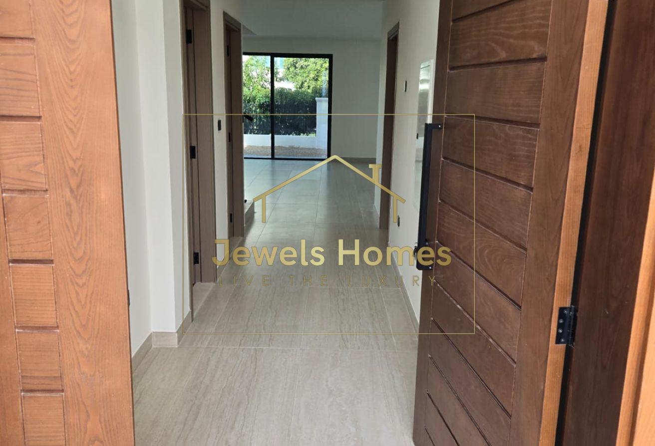 6BR Villa | Green Belt | Prime Location photo 30