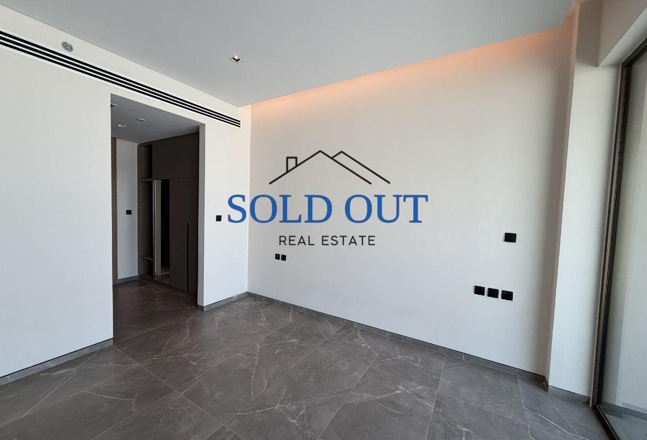 12 cheques | NEGOTIABLE | AGENTS WELCOME photo 10