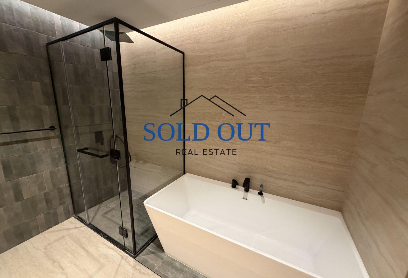 12 cheques | NEGOTIABLE | AGENTS WELCOME photo 11