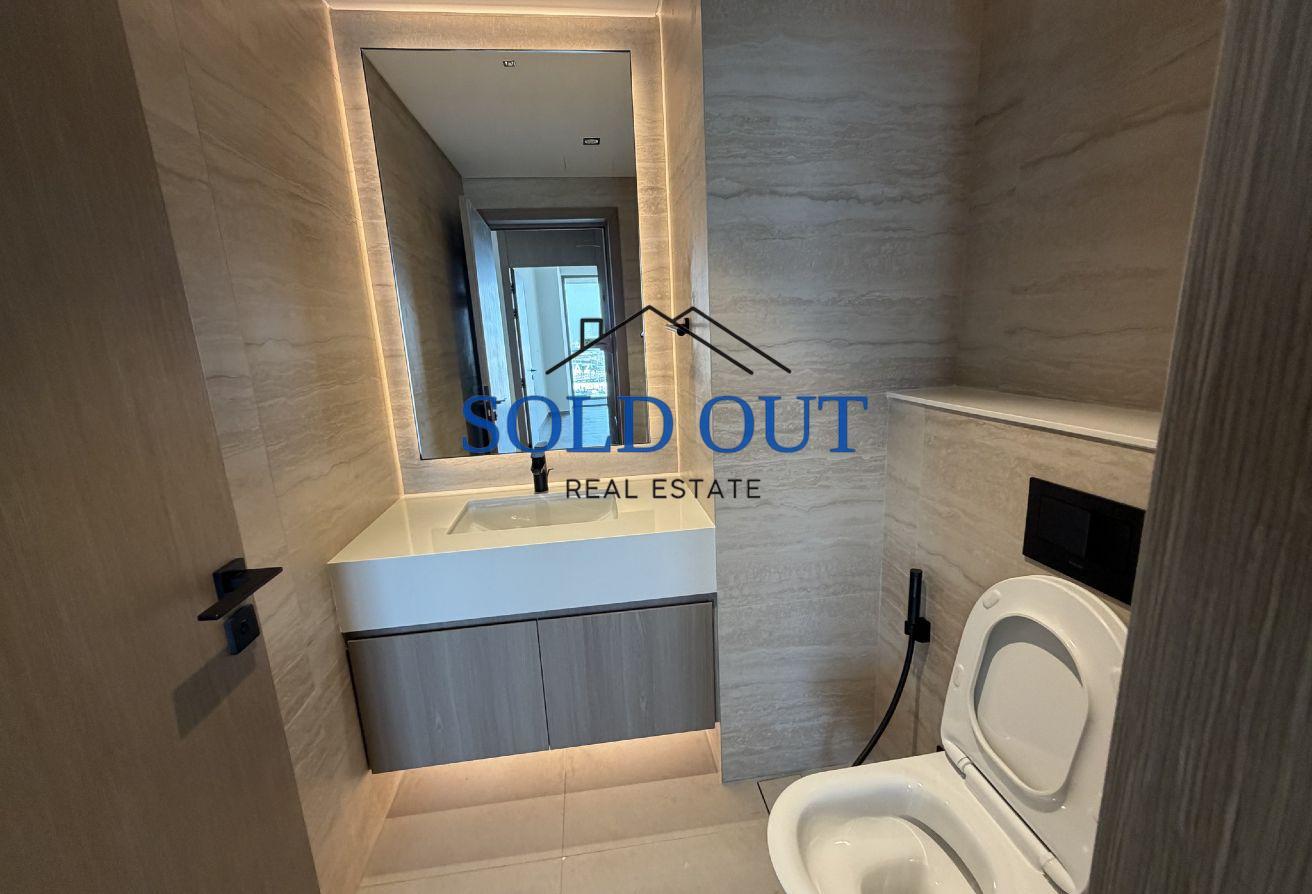 12 cheques | NEGOTIABLE | AGENTS WELCOME photo 8