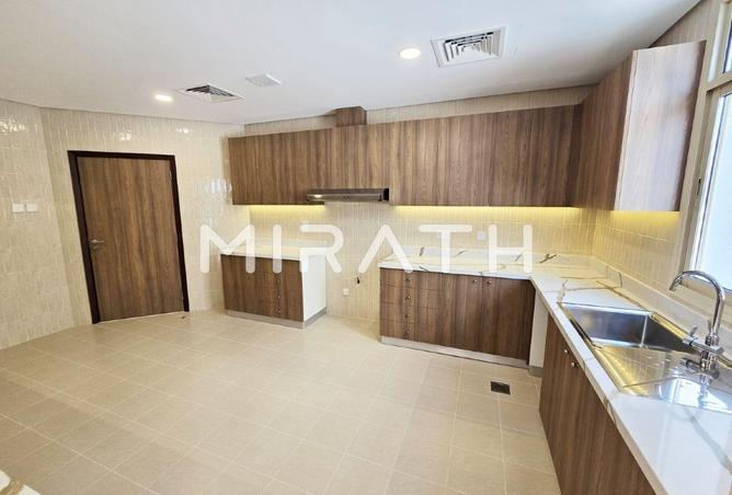 67837949 - Property Image 3