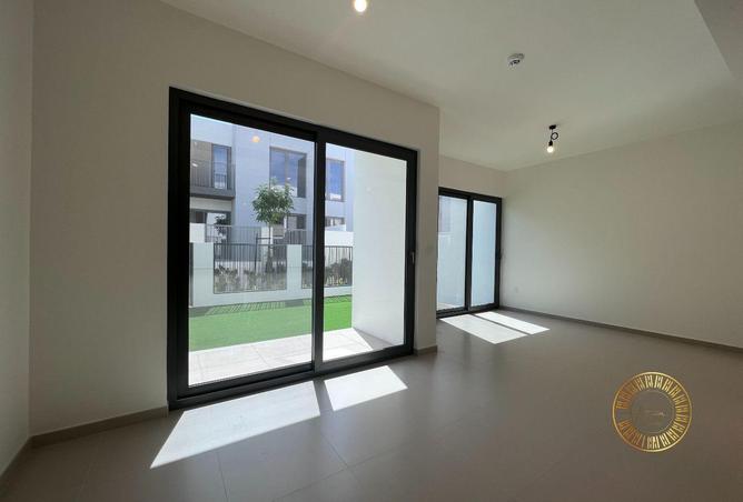 82374809 - Property Image 2