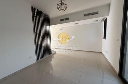 Townhouse - 2 Bedrooms - 3 Bathrooms for rent in Nasma Residence - Al Tai - Sharjah