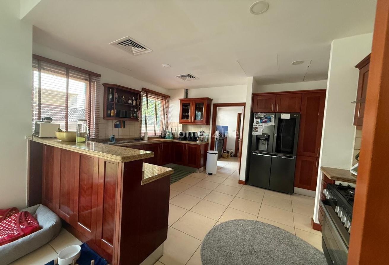 3 Bedroom Villa I Spacious I Well- Maintained photo 9