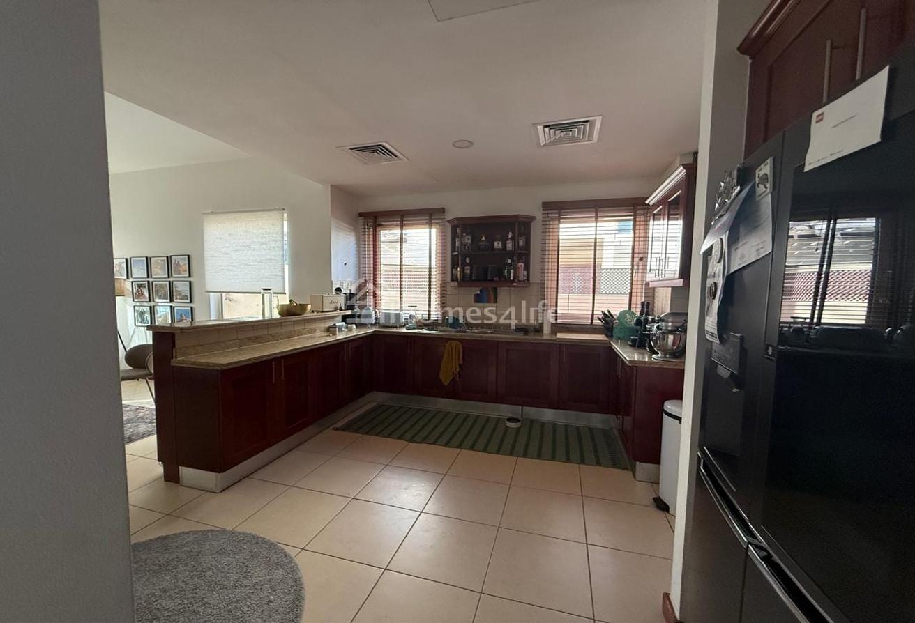 3 Bedroom Villa I Spacious I Well- Maintained photo 8
