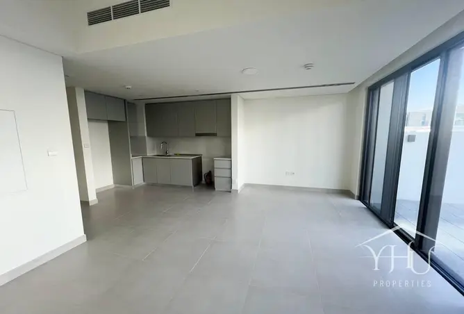 151895415 - Property Image 2