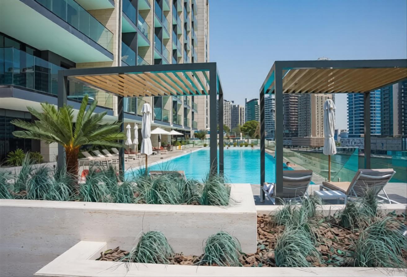 Furnished Apartment | Canal Views | Open Layout photo 19