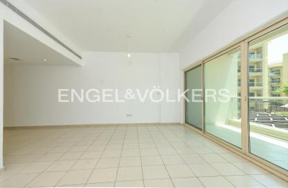 Apartment - 2 Bedrooms - 2 Bathrooms for rent in Al Thayyal 3 - Al Thayyal - Greens - Dubai