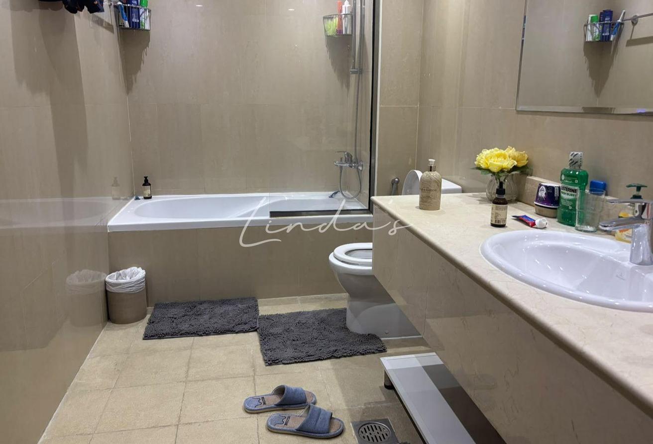 Ready To Move 4 bed | Fully furnished | Luxury photo 16