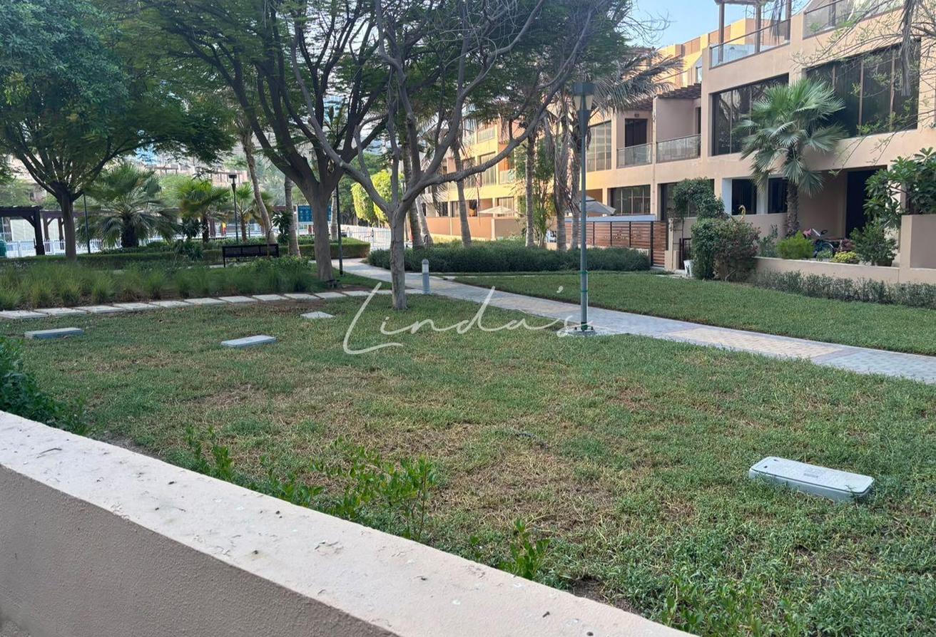 Ready To Move 4 bed | Fully furnished | Luxury photo 6