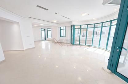 Apartment - 4 Bedrooms - 4 Bathrooms for rent in Marina Crown - Dubai Marina - Dubai