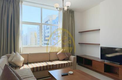 Apartment - 2 Bedrooms - 2 Bathrooms for rent in Pearl MAAM Residence - Sultan Bin Zayed the First Street - Muroor Area - Abu Dhabi