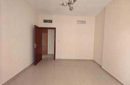 Apartment - 2 Bedrooms - 2 Bathrooms for rent in Muwaileh 29 Building - Muwaileh - Sharjah