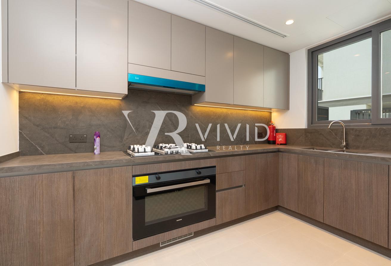 Kitchen and Laundry Appliances | Closed Kitchen photo 19