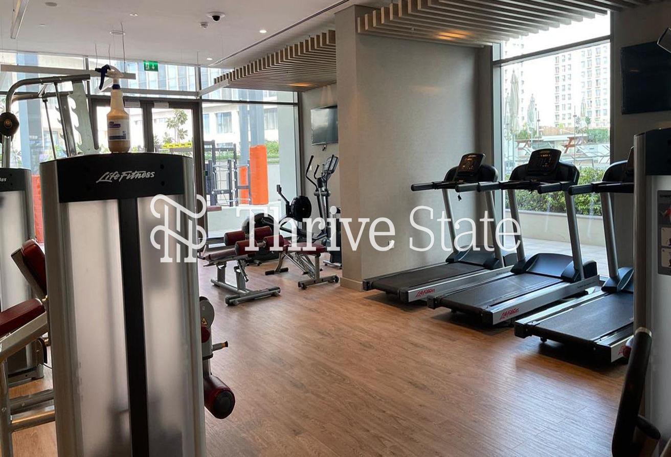 Available by 20th August | Unfurnished | Spacious photo 7