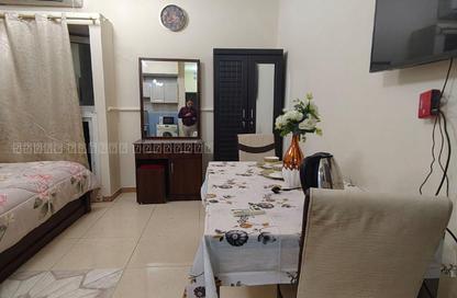 Apartment - Studio - 1 Bathroom for rent in Al Qulaya'ah - Al Sharq - Sharjah Apartment - Studio - 1 Bathroom for rent in Al Qulaya'ah - Al Sharq - Sharjah