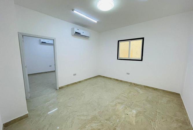 92723365 - Property Main Image