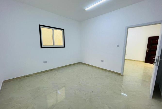 92723365 - Property Image 2