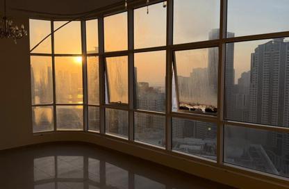 Apartment - 3 Bedrooms - 3 Bathrooms for sale in Al Majaz 2 - Al Majaz - Sharjah