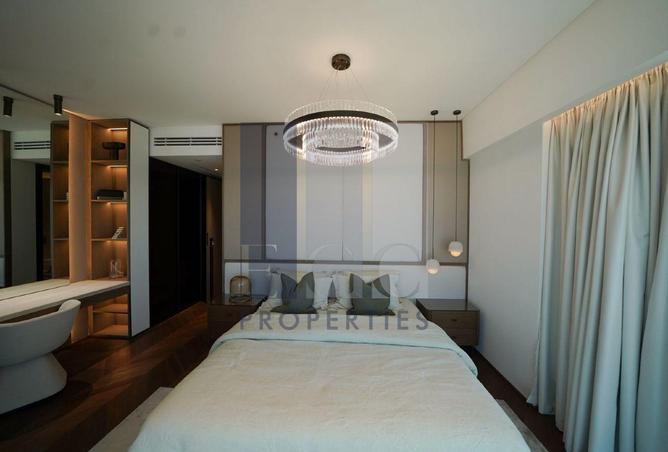 4-bed penthouse in Al Durrah Tower · Sea view — photo 3