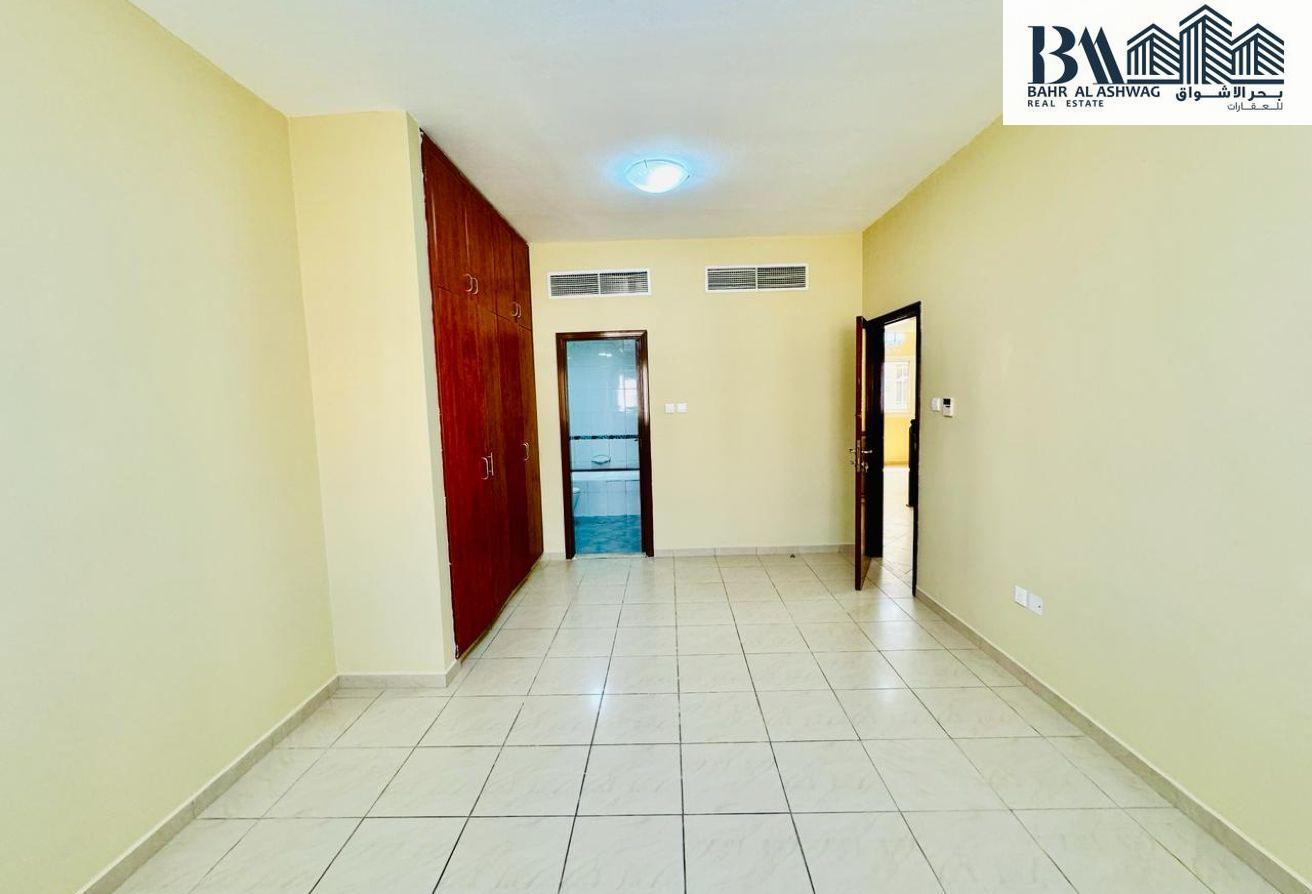 Spacious 3B/R+Maidroom Villa In Abu Hail Diera photo 6