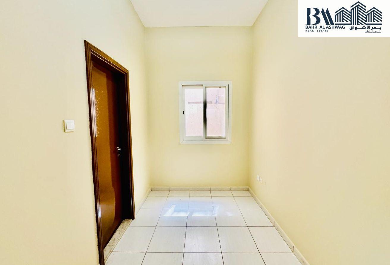 Spacious 3B/R+Maidroom Villa In Abu Hail Diera photo 4