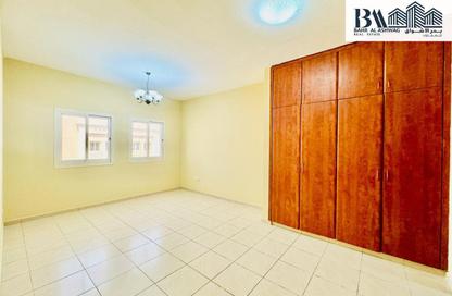 Villa - 3 - 4 for rent in Abu Hail Road - Abu Hail - Deira - Dubai