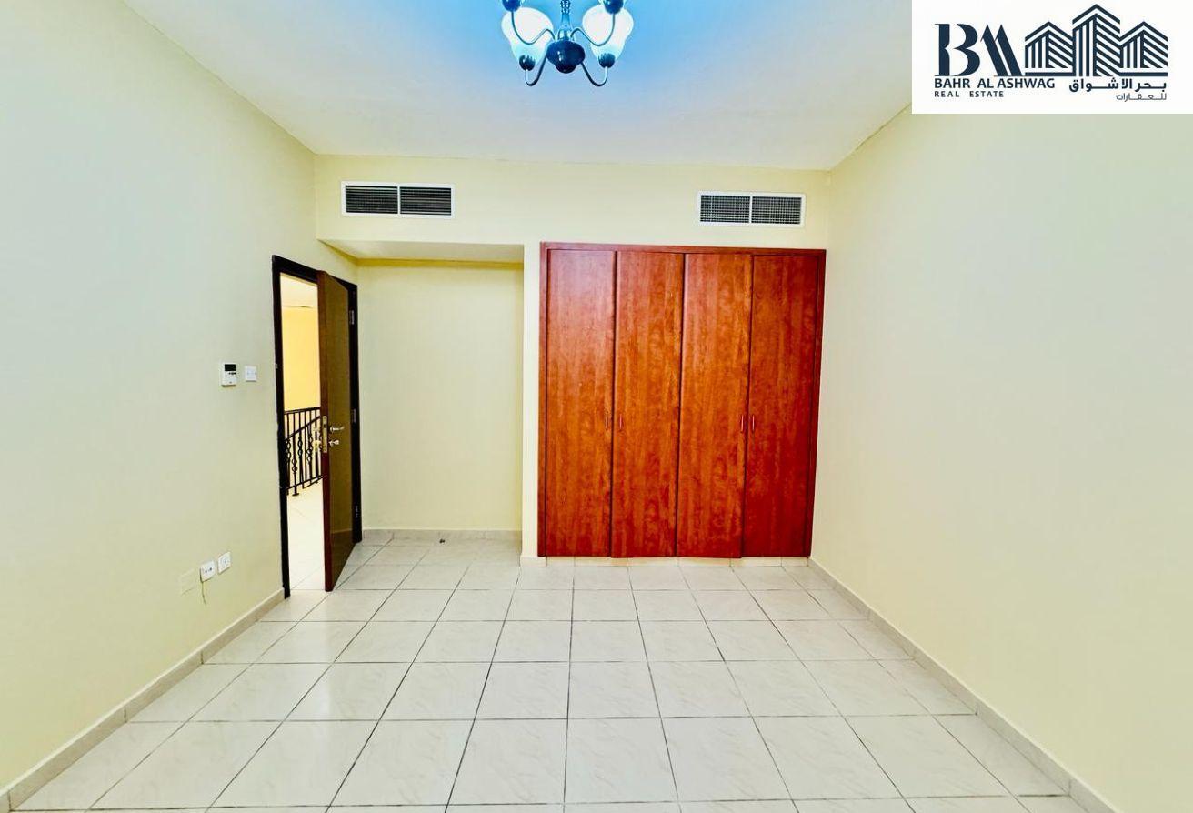 Spacious 3B/R+Maidroom Villa In Abu Hail Diera photo 8