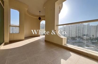 Apartment - 3 Bedrooms - 4 Bathrooms for rent in Al Dabas - Shoreline Apartments - Palm Jumeirah - Dubai