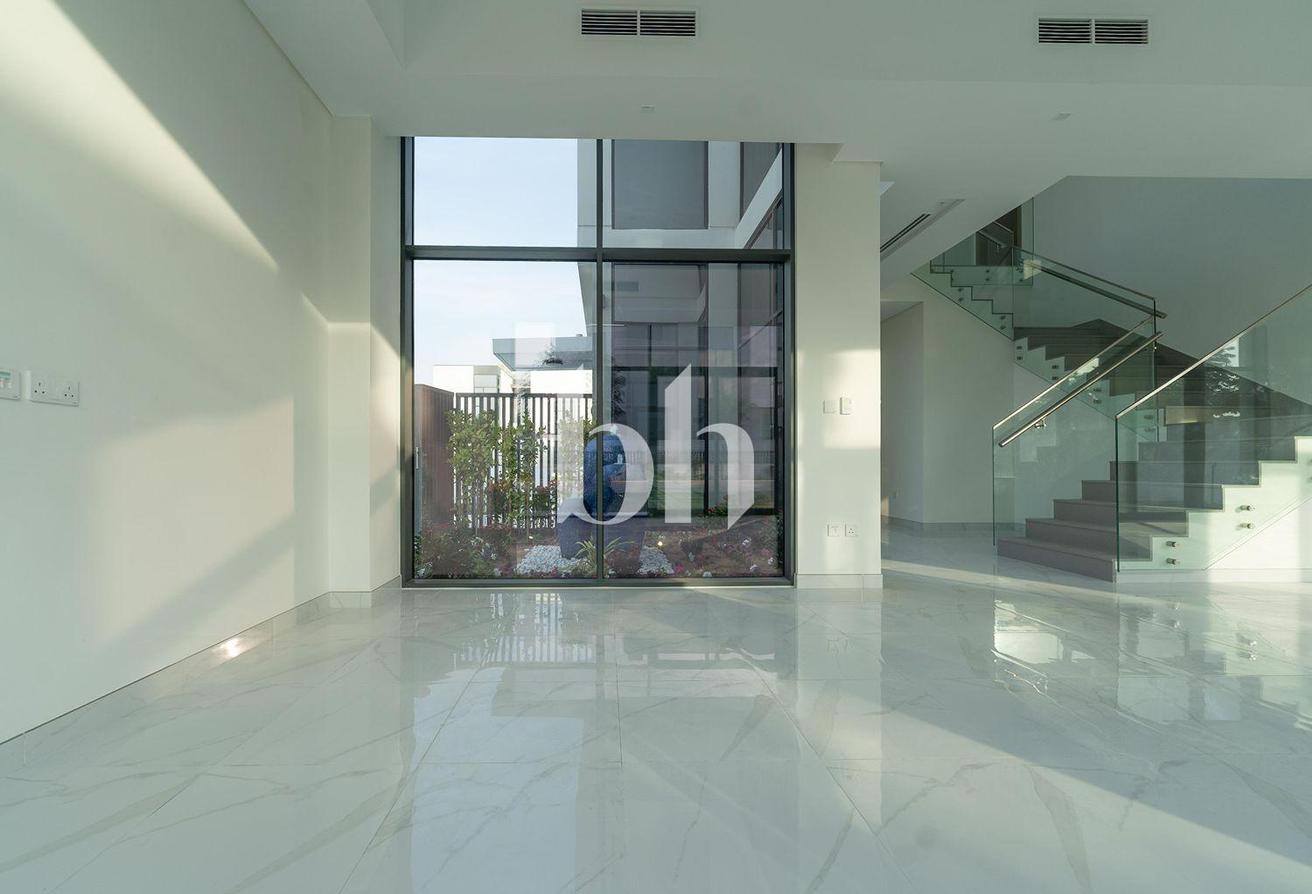 Corner Unit | Independent Villa | Landscaped photo 9