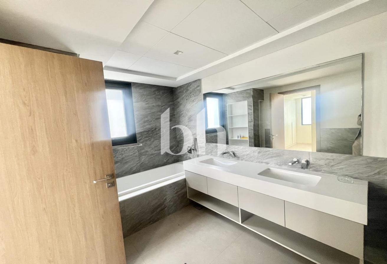Corner Unit | Independent Villa | Landscaped photo 14