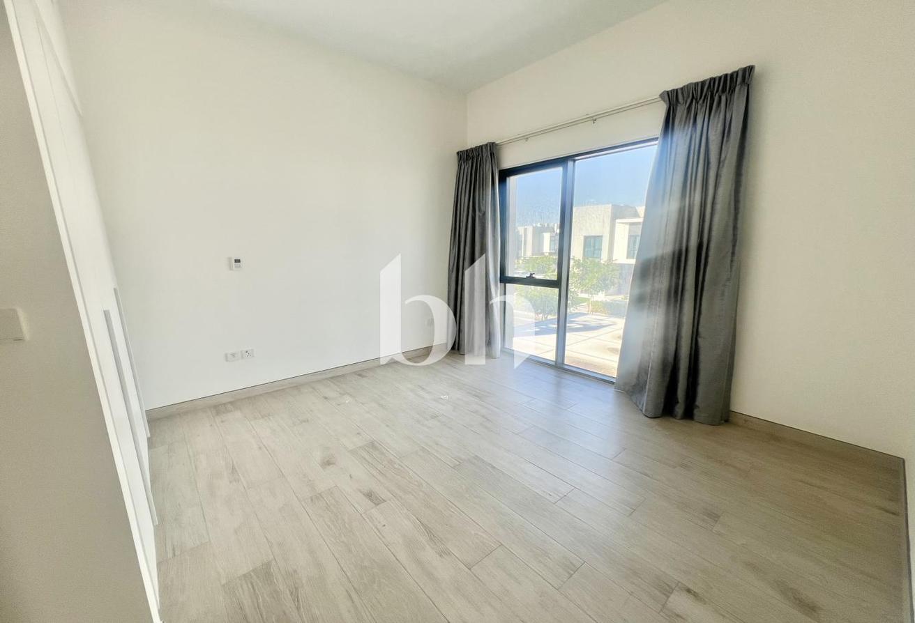 Corner Unit | Independent Villa | Landscaped photo 17