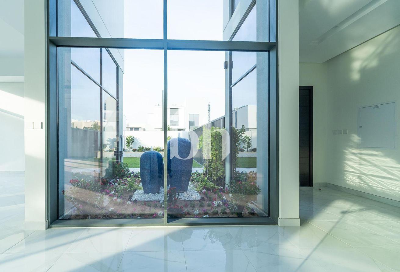 Corner Unit | Independent Villa | Landscaped photo 8