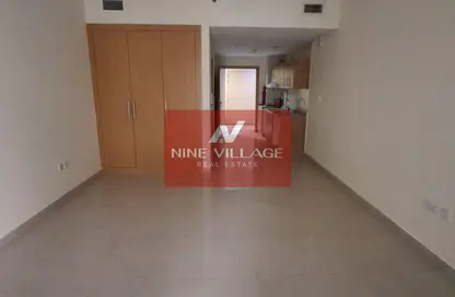شقة - 1 حمام للايجار في ماي رزدنس - الضاحية 10 - قرية جميرا الدائرية - دبي