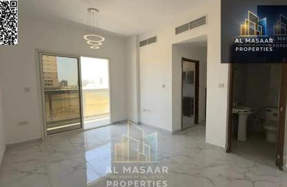 Whole Building - 7+ - 7+ for rent in Al Jurf 3 - Al Jurf - Ajman Downtown - Ajman