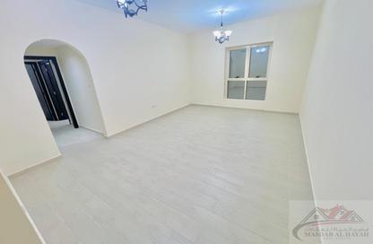 Apartment - 2 Bedrooms - 2 Bathrooms for rent in SG Muwaileh Building - Muwaileh - Sharjah