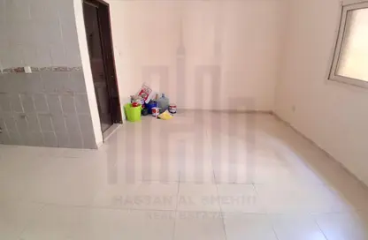 Apartment - 1 Bathroom for rent in Fire Station Road - Muwaileh - Sharjah