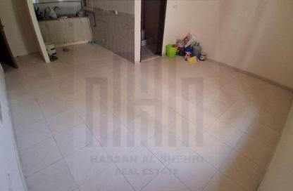 Apartment - Studio - 1 for rent in Fire Station Road - Muwaileh - Sharjah
