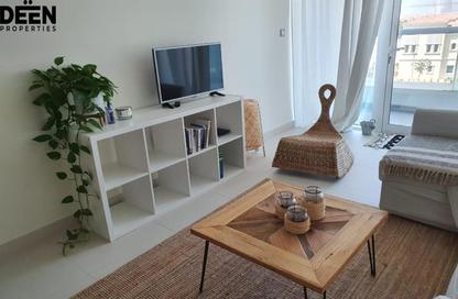 Apartment - 1 - 2 for sale in La Residence - District 1 - Jumeirah Village Triangle - Dubai
