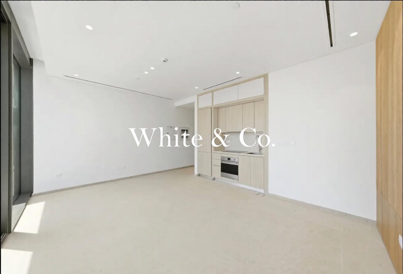 UNFURNISHED | UNOBSTRUCTED VIEWS | RARE photo 11
