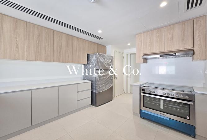 2PIavBIcNO4 - Property Image 2